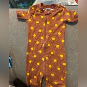 Hanna Andersson Brown Pajamas with Yellow Sunburst